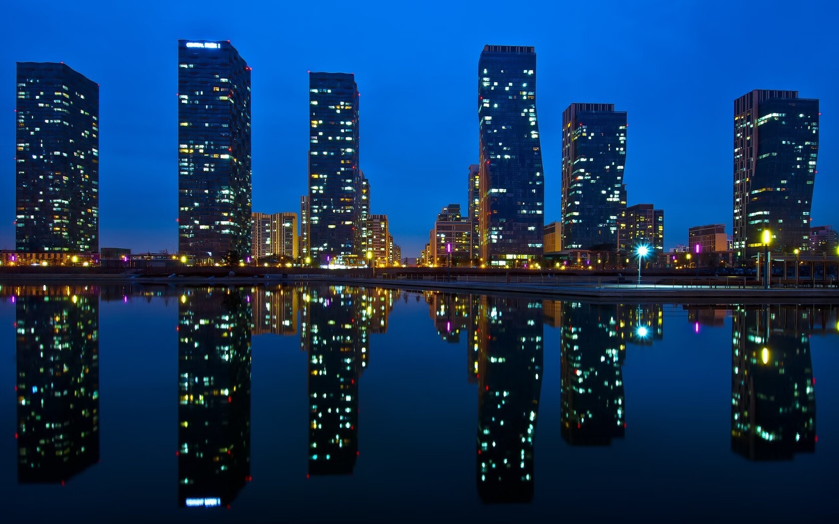 瑞士仰泳强将冲击奖牌，世界仰泳比赛视频高清